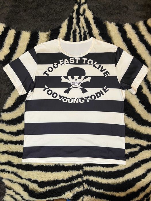 Футболка в черно-белую полоску Вивьен Вествуд | Vivienne Westwood «Too Fast To Live Too Young To Die» Striped T-Shirt Black/White