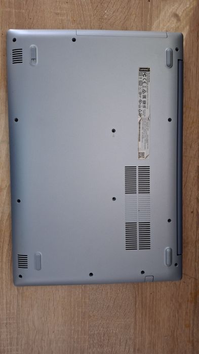 Ноутбук Lenovo ideapad 320-15 ISK.