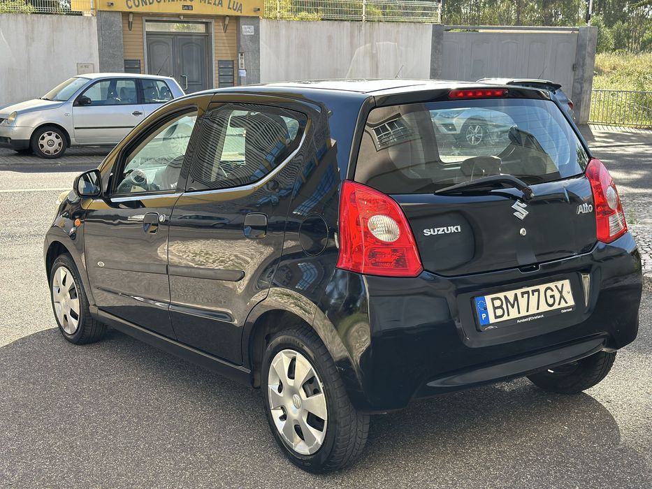 Suzuki Alto 1.0 com 160 kms 5 portas !