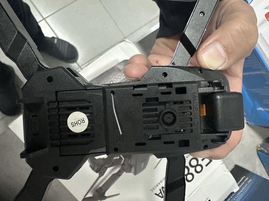 Drone E88 Nova, um quadricóptero dobrável