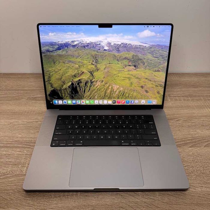 Macbook Pro 16" 2021 M1 Max / 32Gb DDR5 / SSD 1000Gb (код: M1270)