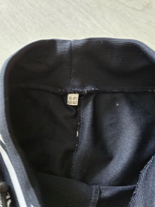 Gucci spodnie dresowe 140/146 cm 10-11lat