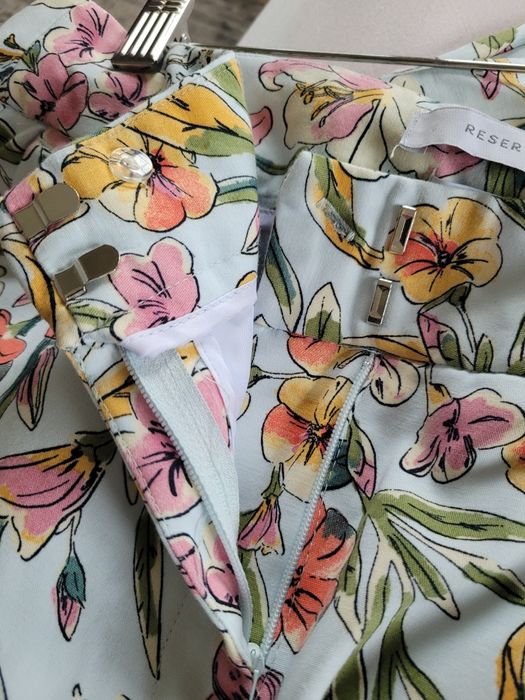 Spodnie  r.36 Reserved