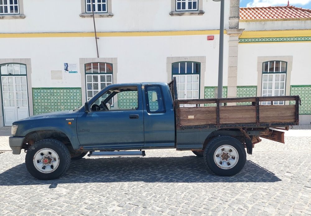 Toyota Hilux 2.4d  4x4 X-Cab  1996