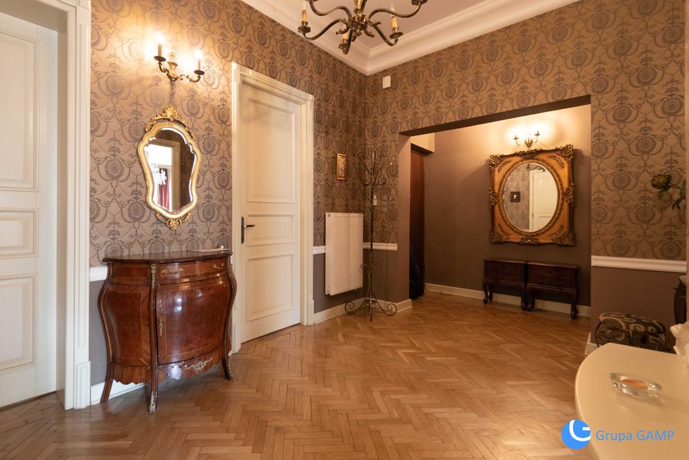 3-pok. 104 m², Stare Miasto, ul. Wielopole, balkon - Więcej