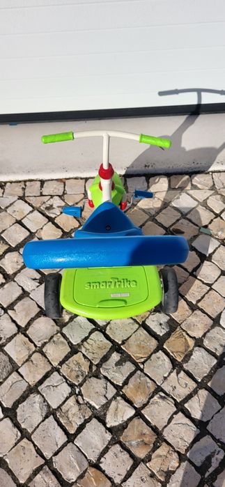 Triciclo usado em bom estado