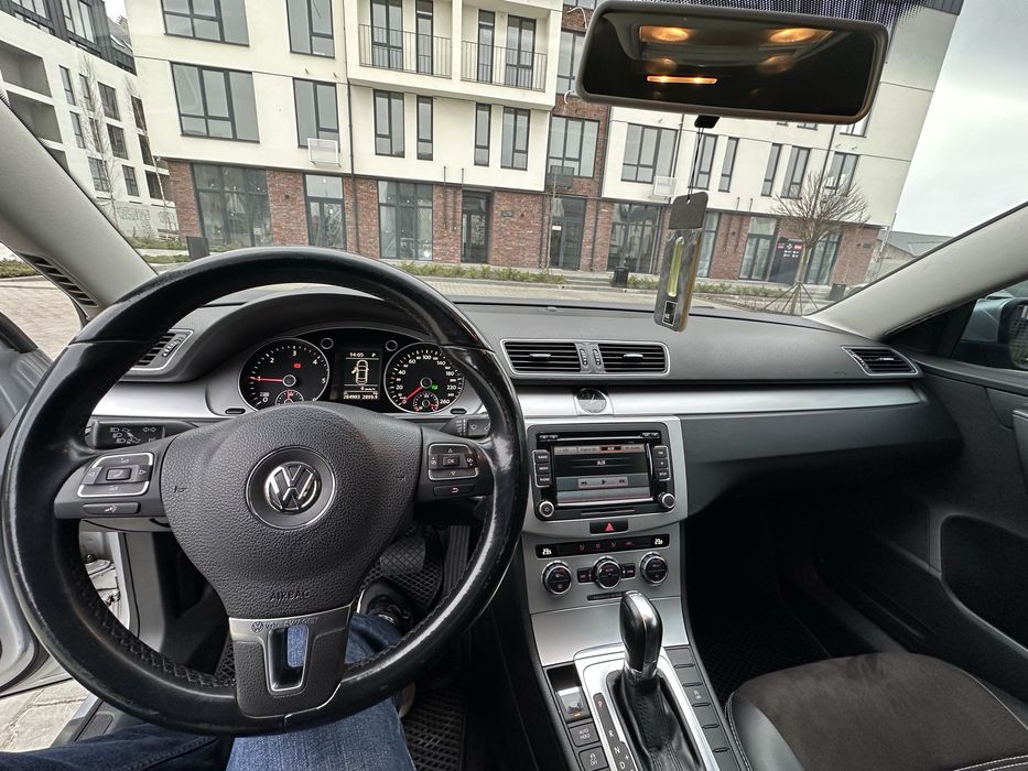 Volkswagen Passat B7 2.0TDi в хорошому стані.