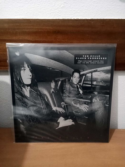 Vinyl – BECK + The KILLS