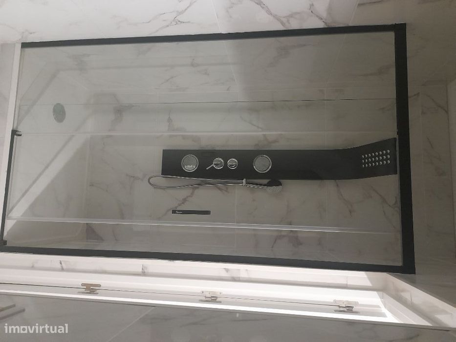 Apartamento Totalmente Remodelado e Equipado