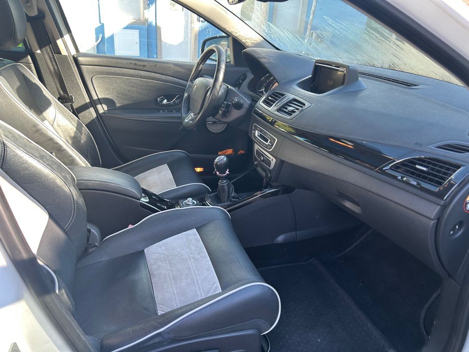 Renault Megane Sport Tourer 1.6 dCi 130hp Bose Edition