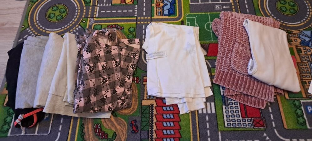 Ciuchy dla dziewczynki rozmiar 140.