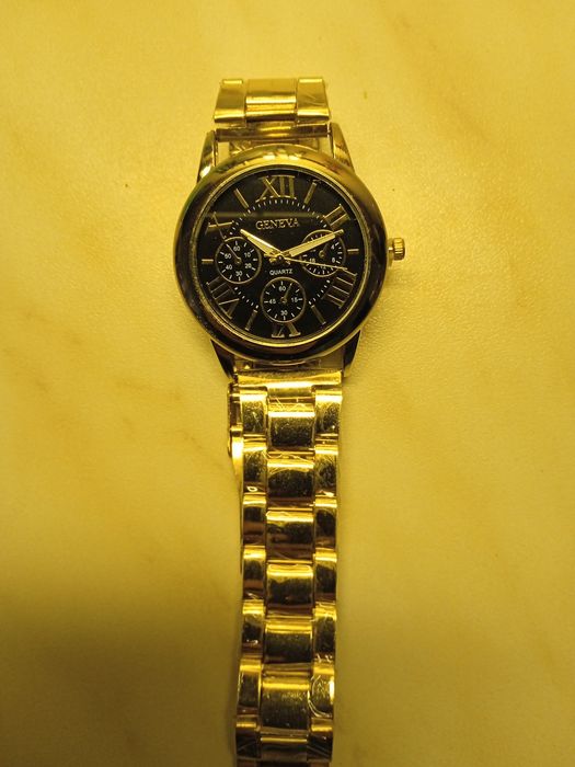 Часы кварцевые GENEVA