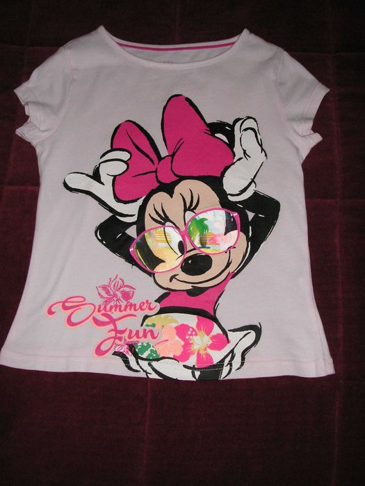 Disneyland Paris T-Shirt Size 6