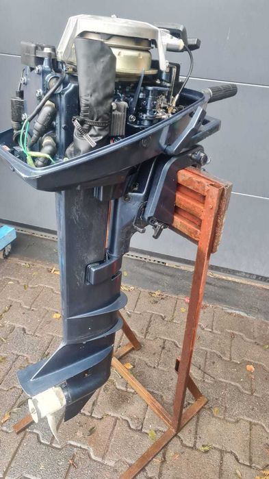 Silnik zaburtowy Yamaha 8 2t stopa L ładowanie