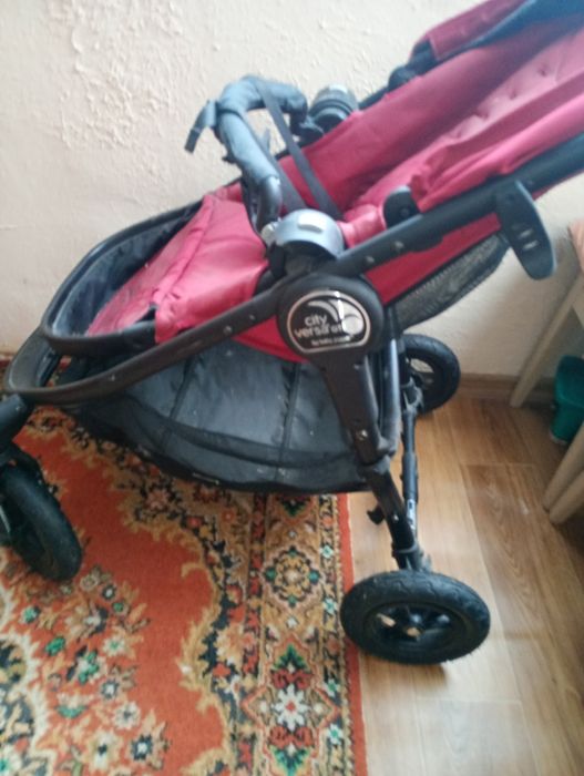 Дитяча коляска. Абсолютно нова