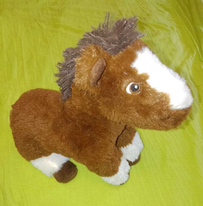 Мягкая игрушка "Лошадка". Символ наступающего Нового года 2026