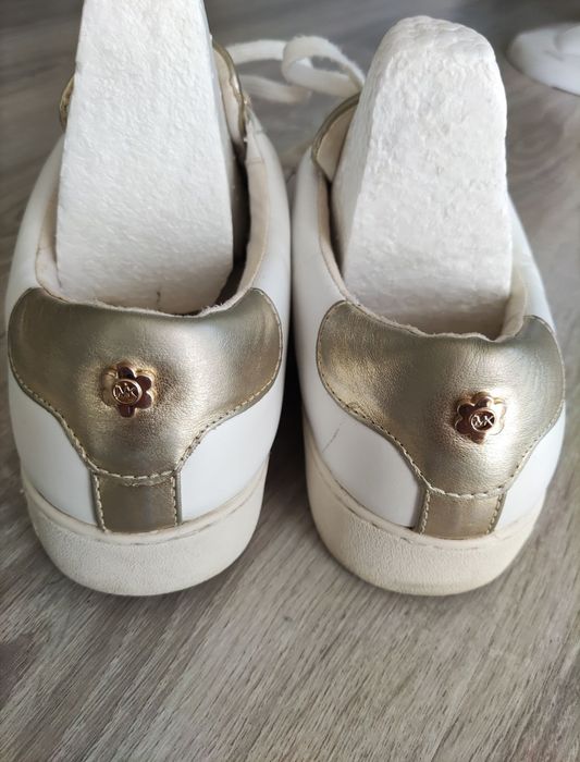 Białe sneakersy Michael Kors 39