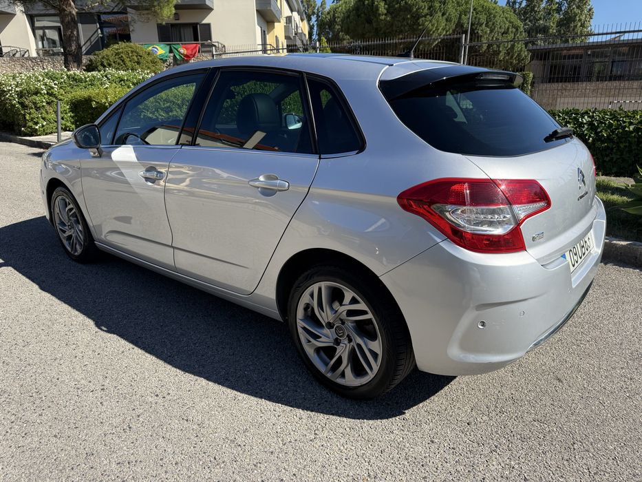 Citroen C4 Ano 2014 Diesel Automatico  tecto panoramico