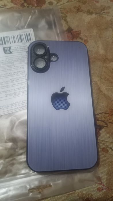 Чехол на 16 iphone новый