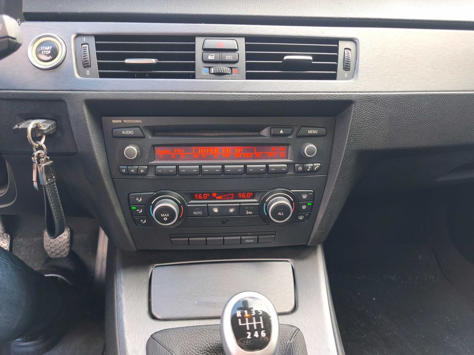 BMW E90 318d 2010