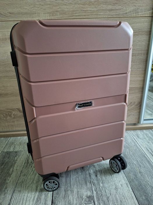 Walizka kabinowa Wings Sparrow 43L Rose Gold (idealna na weekend)