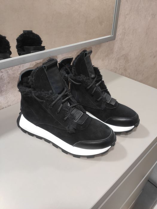 Кроссовки женские демисезонные и зимние