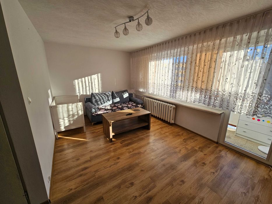 Słoneczne 3 pokoje z balkonem – ul. Skowrońskiego, Prudnik (61 m²)