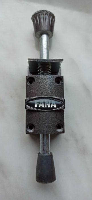 Przytrzymywacz drzwiowy FANA