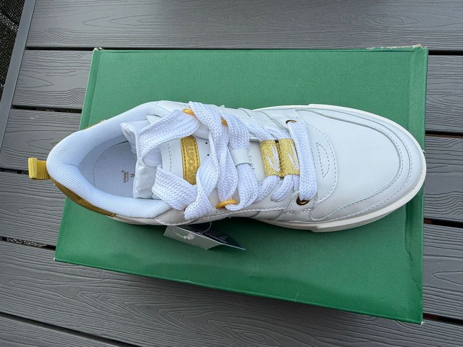 Sapatilhas Lacoste novas