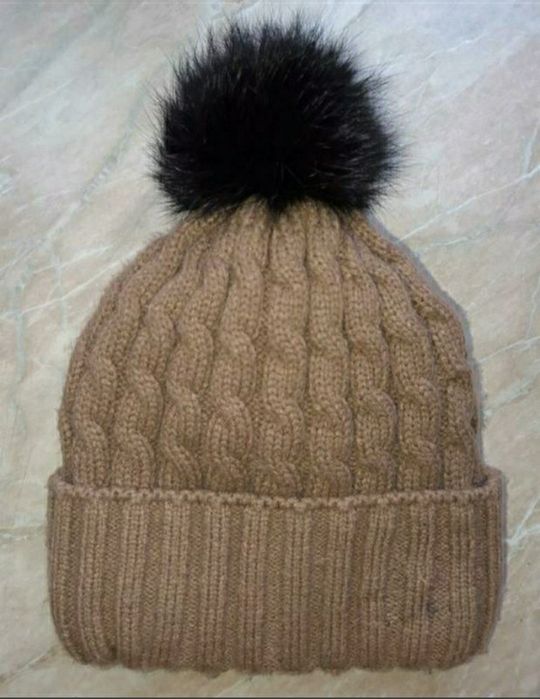 Тёплая шапка на девочку