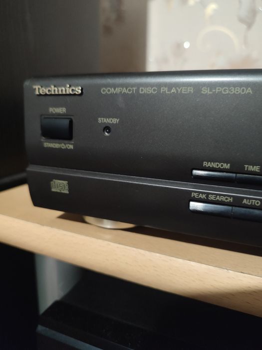Cd-плеер techniсs SL-PG380А.