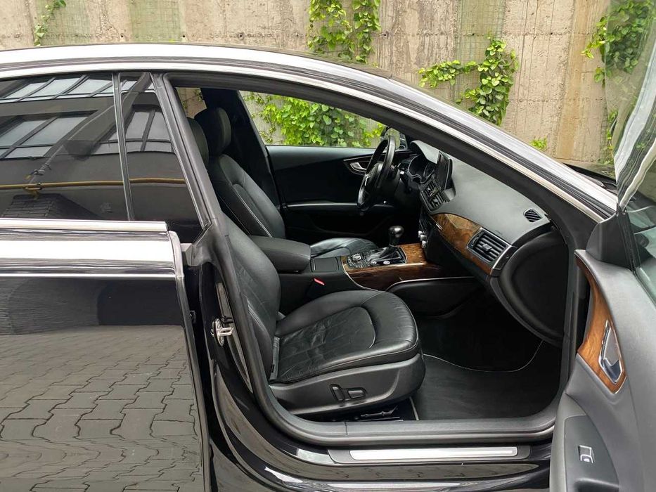 Продам  Audi A7 Sportback 2013. Можна в розстрочку, під викуп.