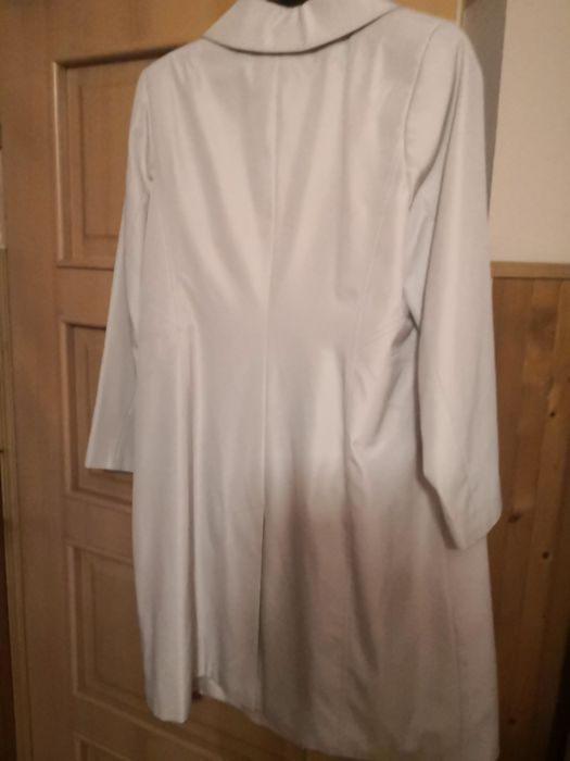 Jasny plaszcz wiosenny XXXL