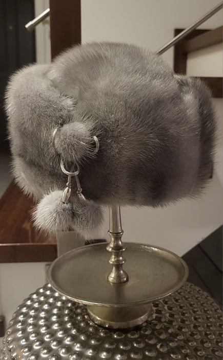 Toczek  srebrno szary z norek