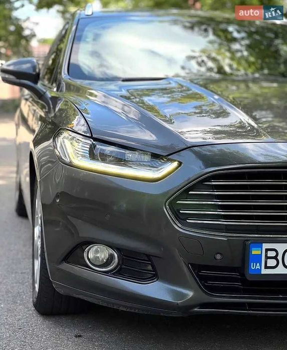 FORD MONDEO 2015 року