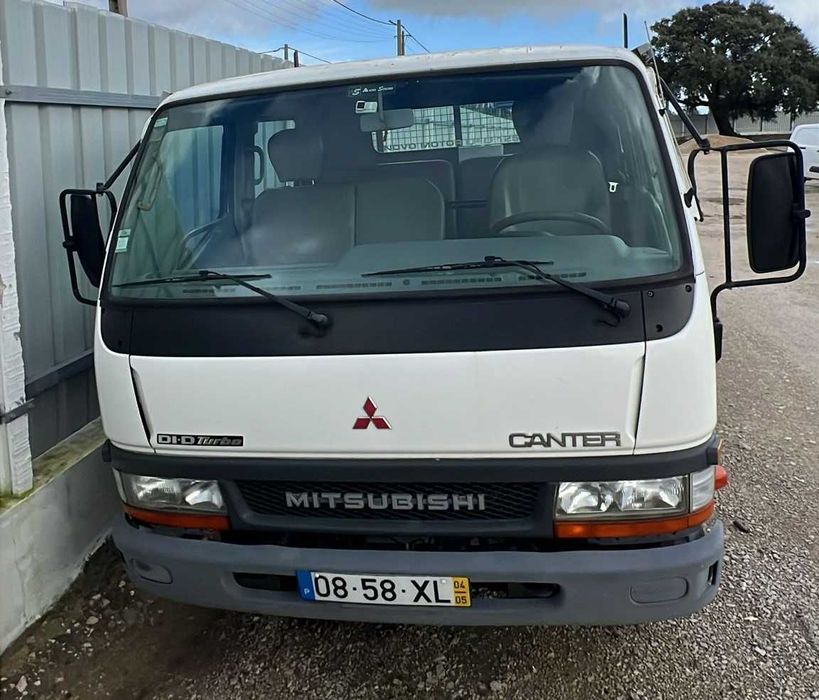 Mitsubishi Canter 7 Lugares 3000cc