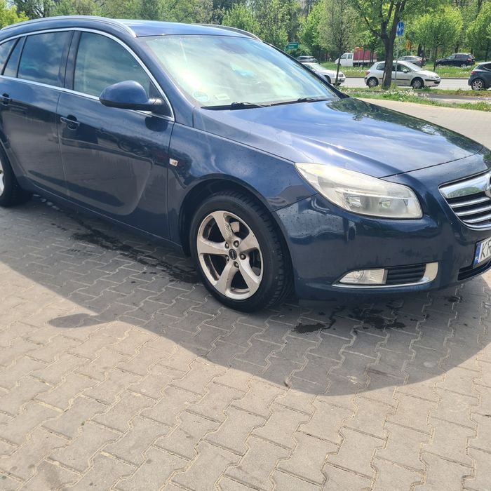 Opel Insignia 2.0 CDTI 160 koni Kombi z 2011 roku  Automat
