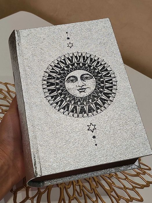 Красивая шкатулка-книга купюрница и красивый подарок