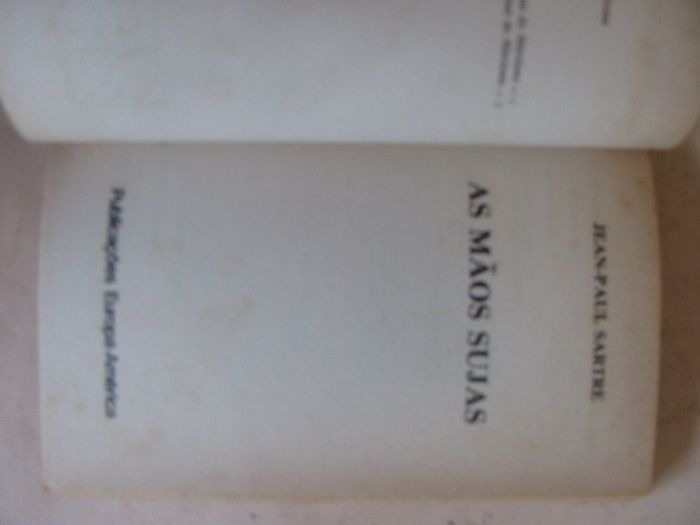 As Mãos Sujas de Jean-Paul Sartre