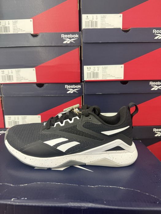 Чоловічі та жіночі кросівки Reebok