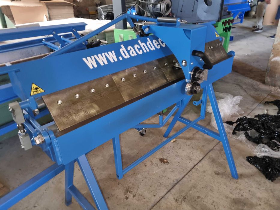 Viradeira com lamina fracionada e guilhotina