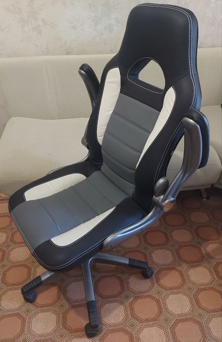 Кресло офисное Nowy Styl RACER (CH) ECO серо-чёрное