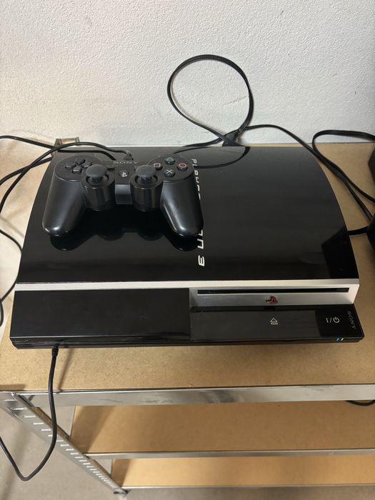 Konsola sony playstation 3 fat cechJ04 plus pad