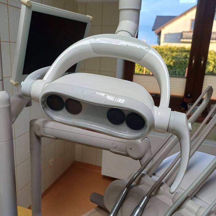 UNIT stomatologiczny Adec 500
