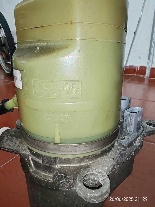 Bomba direção Fomoco para Ford C-Max