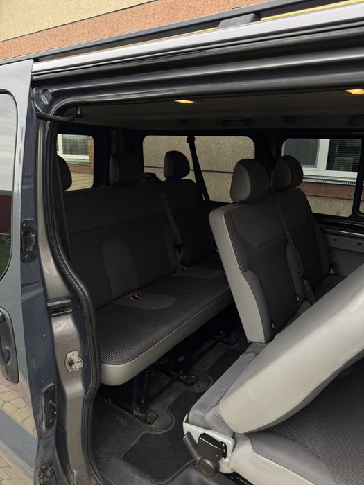 Opel vivaro 2012