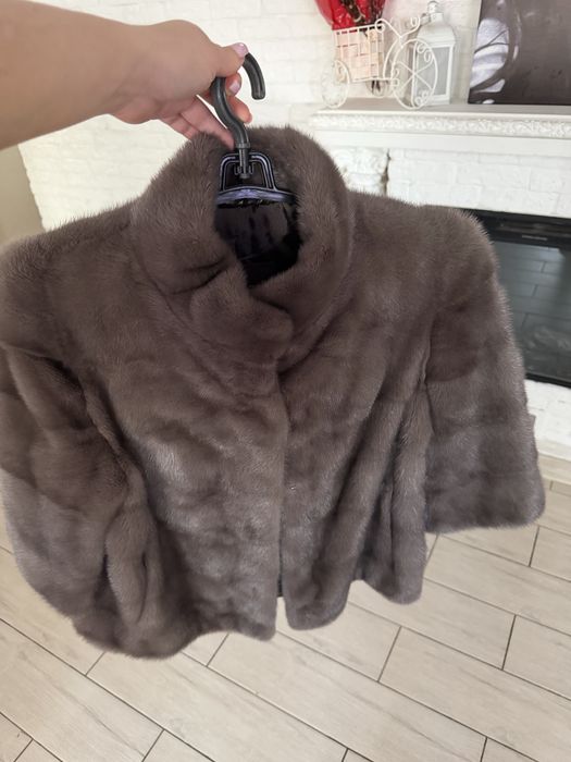 Продам норковую шубу автоледи