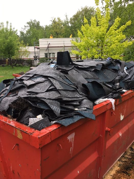 Kontener na gruz. Utylizacja papy. izolacji, styropianu