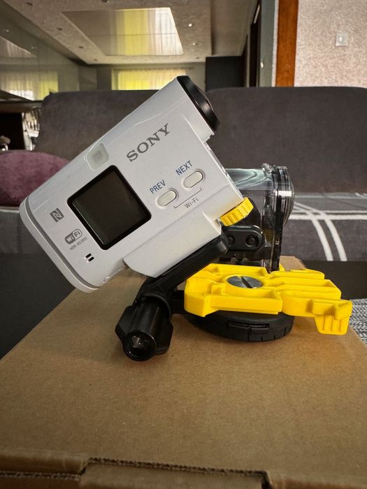 Kamera Sony HDR-AS100V biały + budowa AKA-LU1