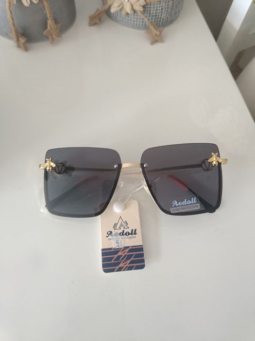 Okulary przeciwsłoneczne z muchami